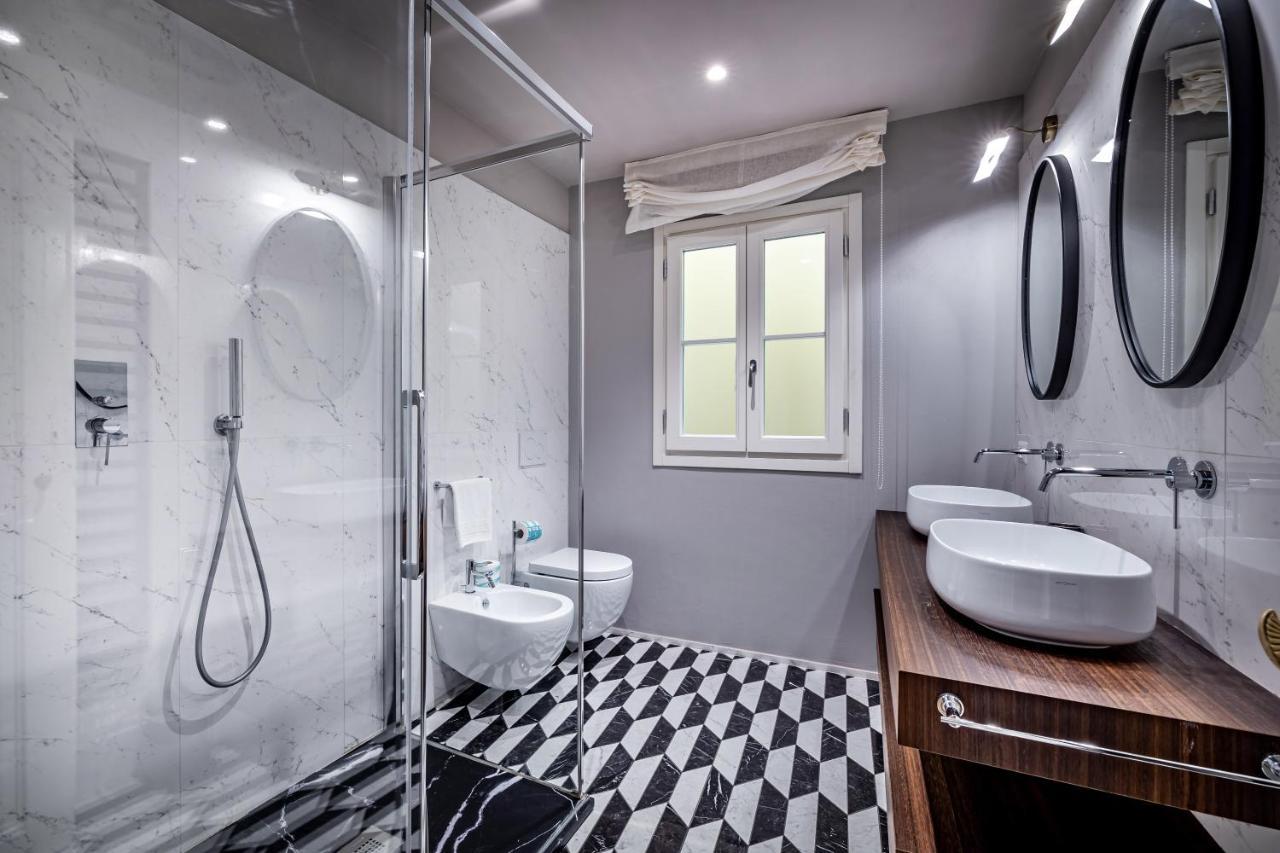 Hs4U Ricasoli Luxury Apartment Near Duomo N. 3 Florenz Exterior foto