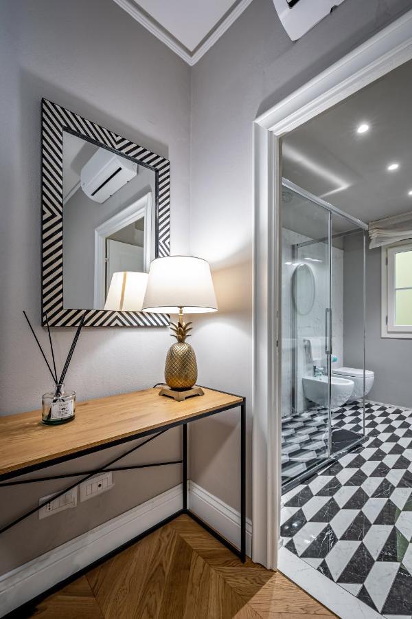 Hs4U Ricasoli Luxury Apartment Near Duomo N. 3 Florenz Exterior foto